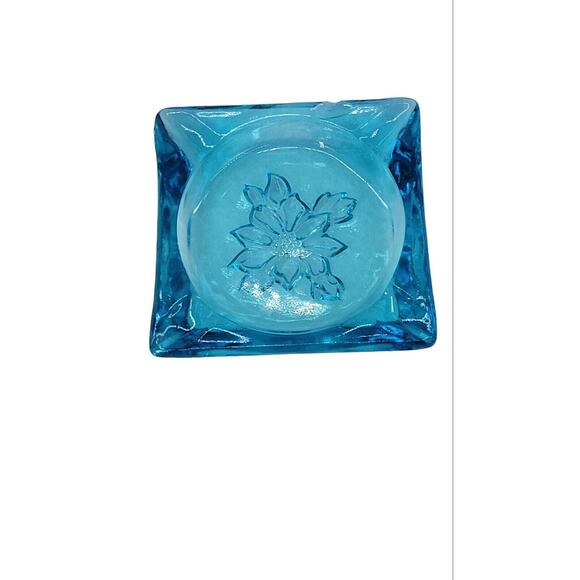 Vintage Embossed Flower Square Glass Aquamarine Blue Ashtray MCM - Picture 1 of 4